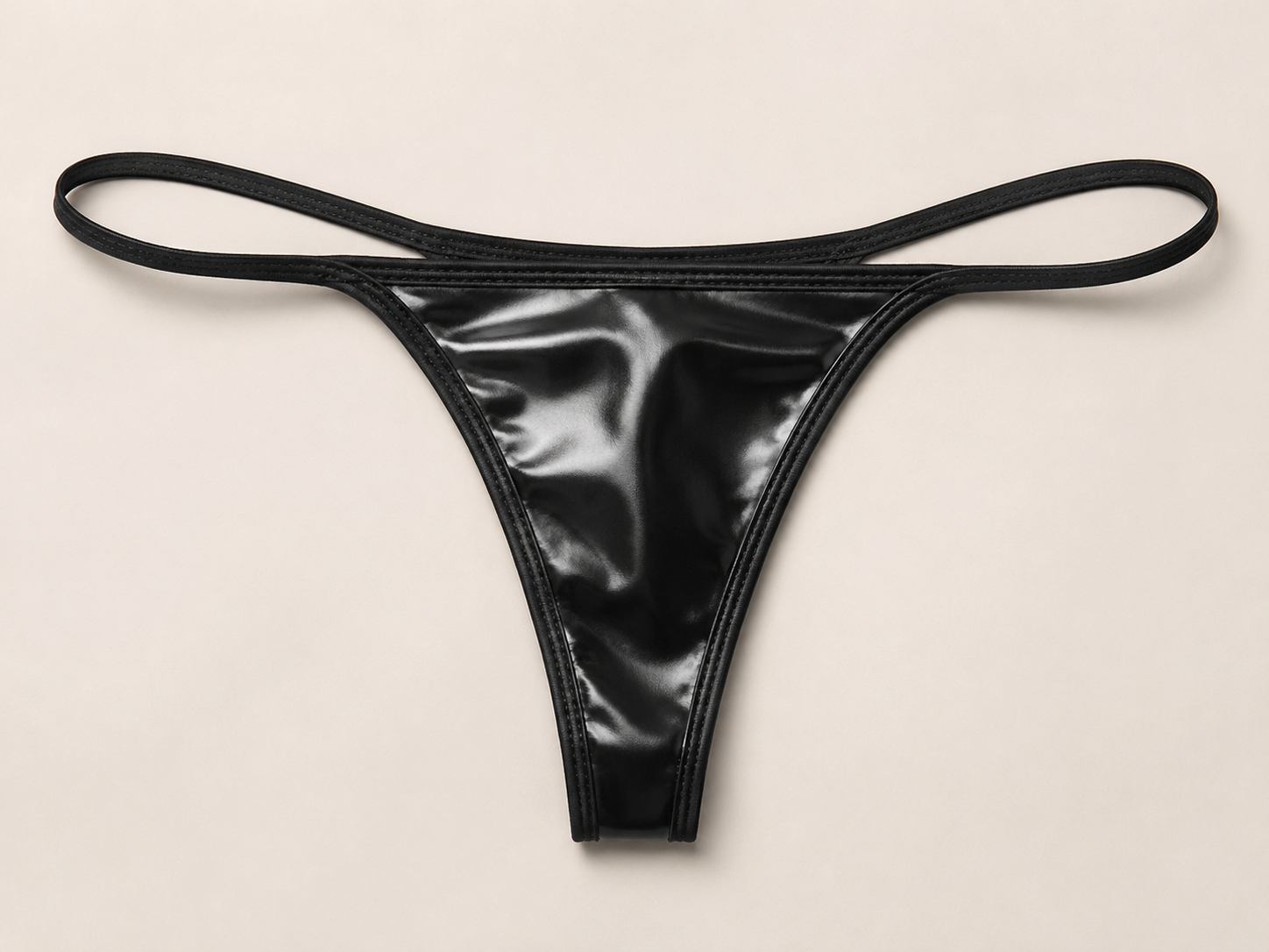 Wetlook ja lateksilaadsed stringid